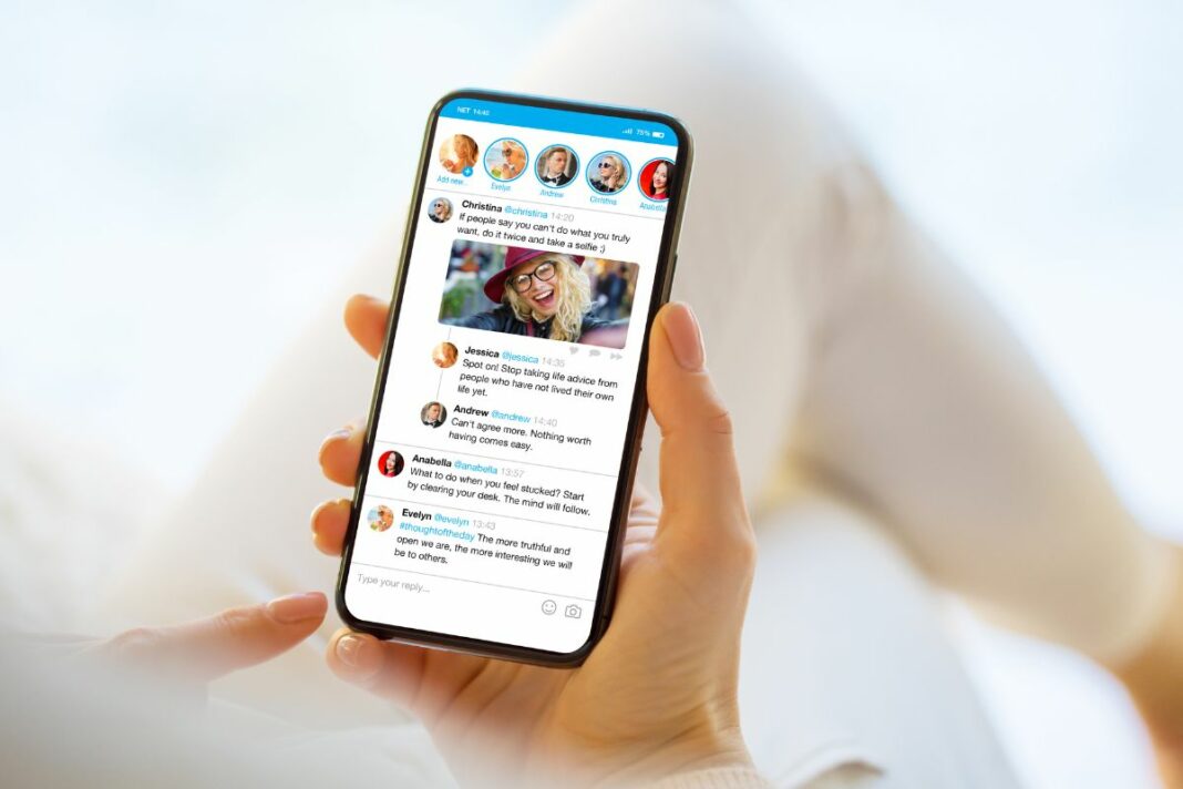 X (Twitter) et Dogecoin vers une révolution financière sur les réseaux sociaux - canva